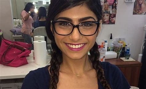 filme porno cu mia khalifa|Mia Khalifa Romania Porn Videos 